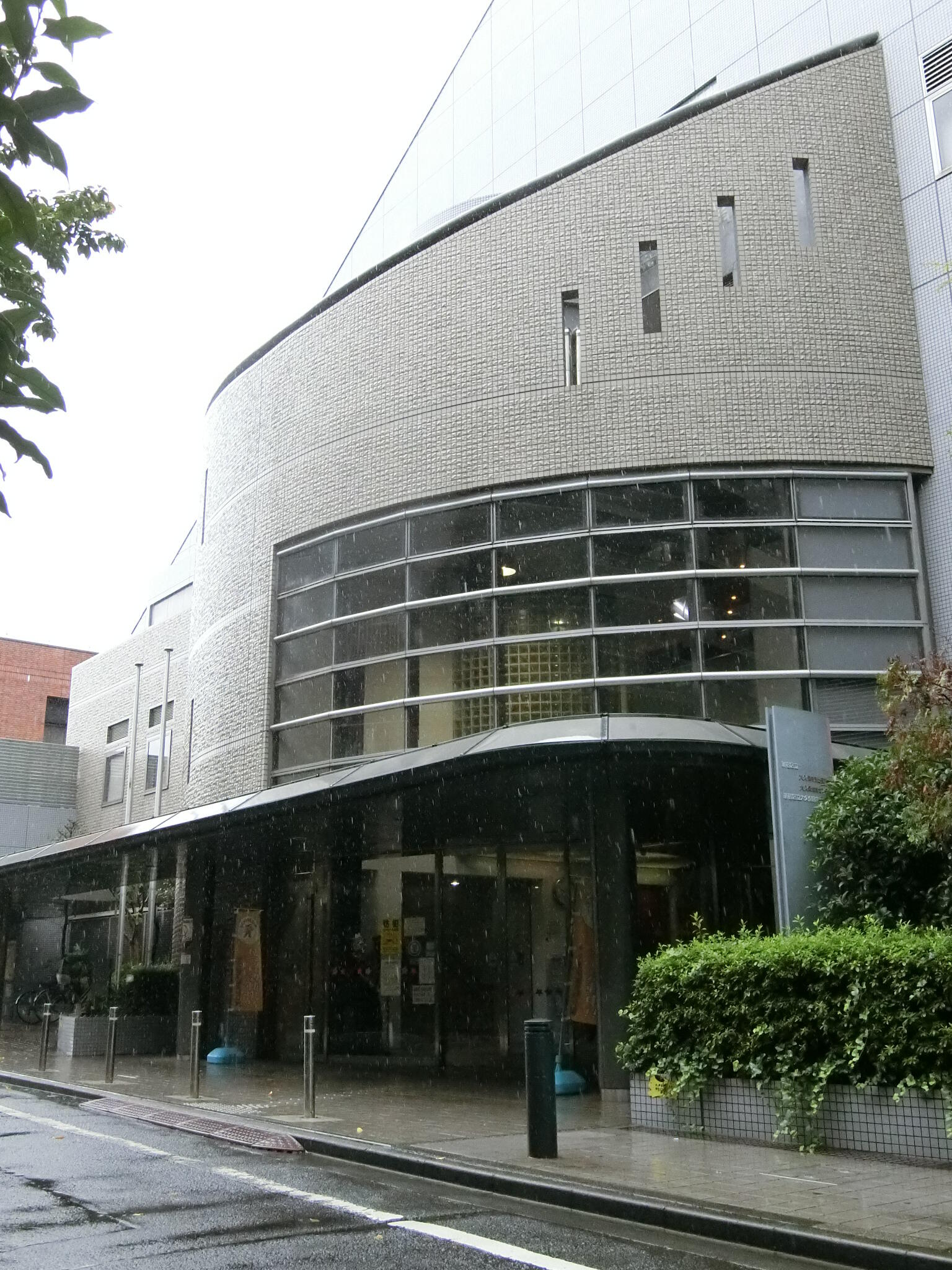 01_大久保図書館外観.JPG